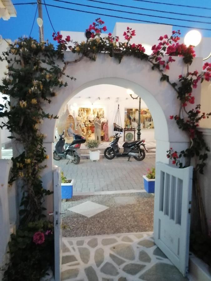 Hotel Dilino Kamári Zewnętrze zdjęcie