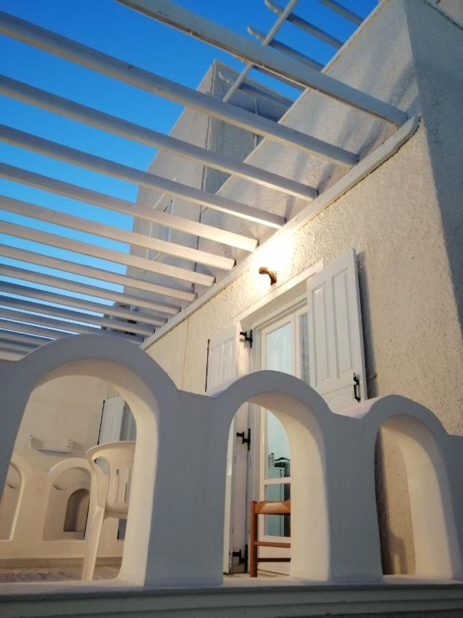 Hotel Dilino Kamári Zewnętrze zdjęcie