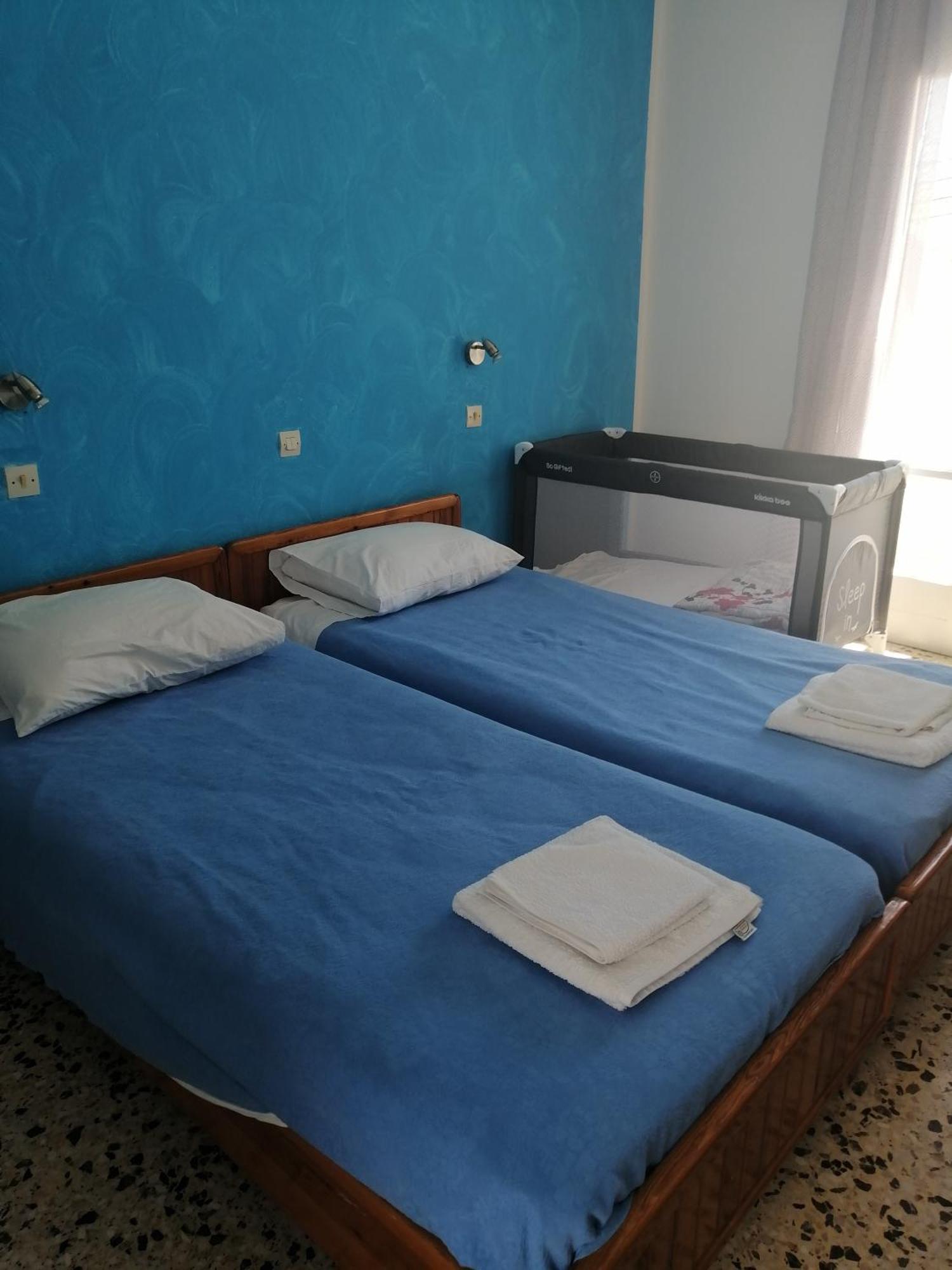 Hotel Dilino Kamári Pokój zdjęcie