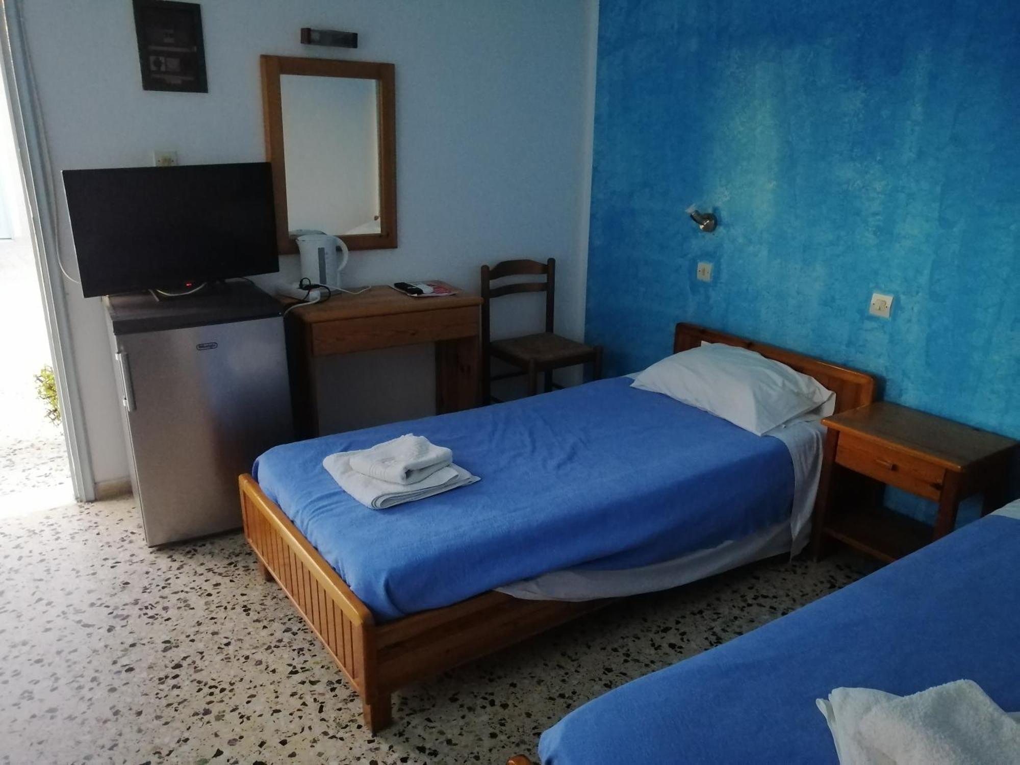 Hotel Dilino Kamári Pokój zdjęcie